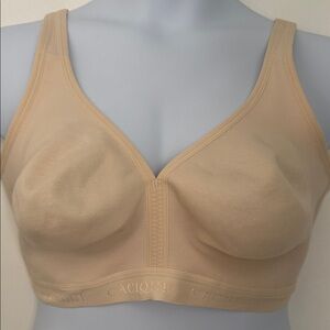 Cacique Women's Beige Full-Coverage Bra 40Dd